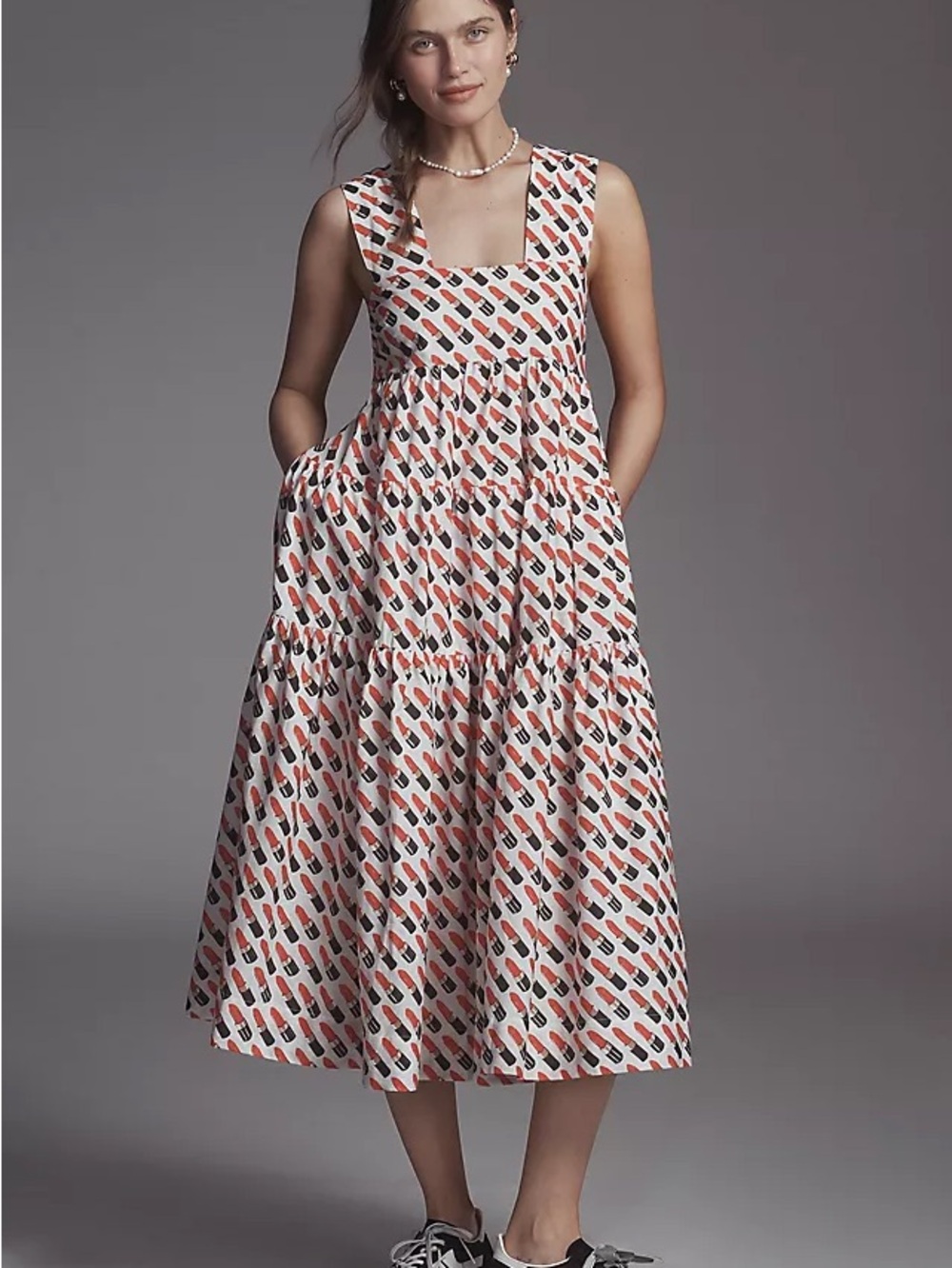 NWT AnthropologieSquare-Neck Tiered Midi Dress in White with Lipstick Print